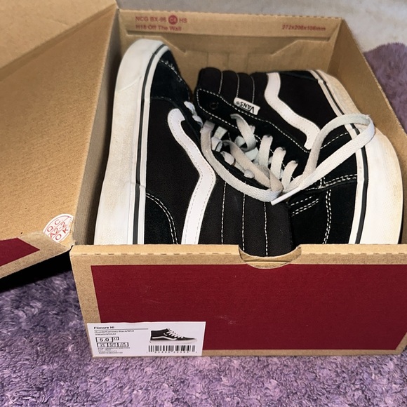 Vans Filmore Hi High Top Black/ White Sneakers Size 5 Unisex - Picture 2 of 16
